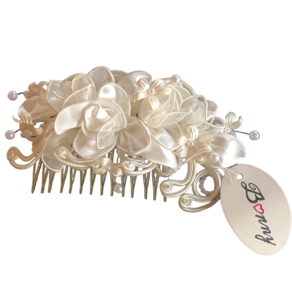 White and ivory floral hair comb / hairpiece for girl’s by Bonny New